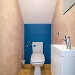 Comfortable Homes With A Pool, Rewal