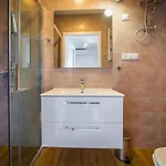 Dom wakacyjny Comfortable Homes With A Pool, Rewal