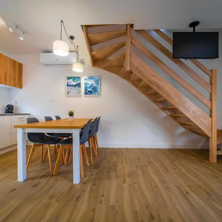 Comfortable Homes With A Pool,