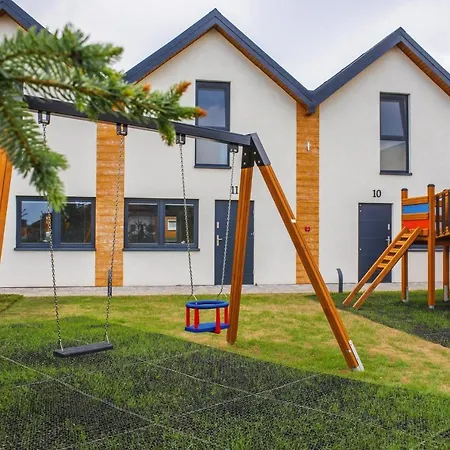 Сasa de vacaciones Comfortable Homes With A Pool,