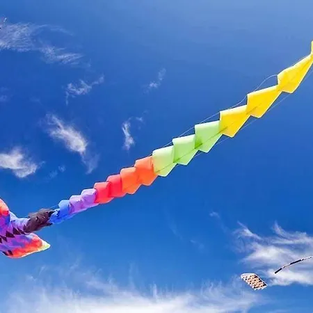 Comfortable Homes With A Pool, Σπίτι διακοπών