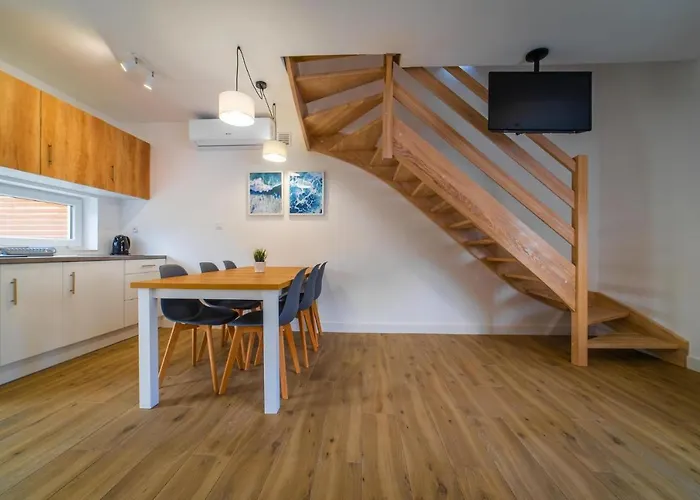 Comfortable Homes With A Pool,