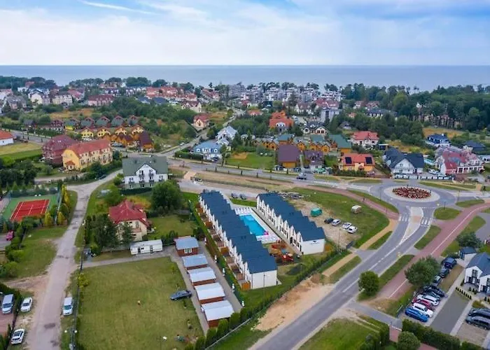 Semesterbostad Comfortable Homes With A Pool,